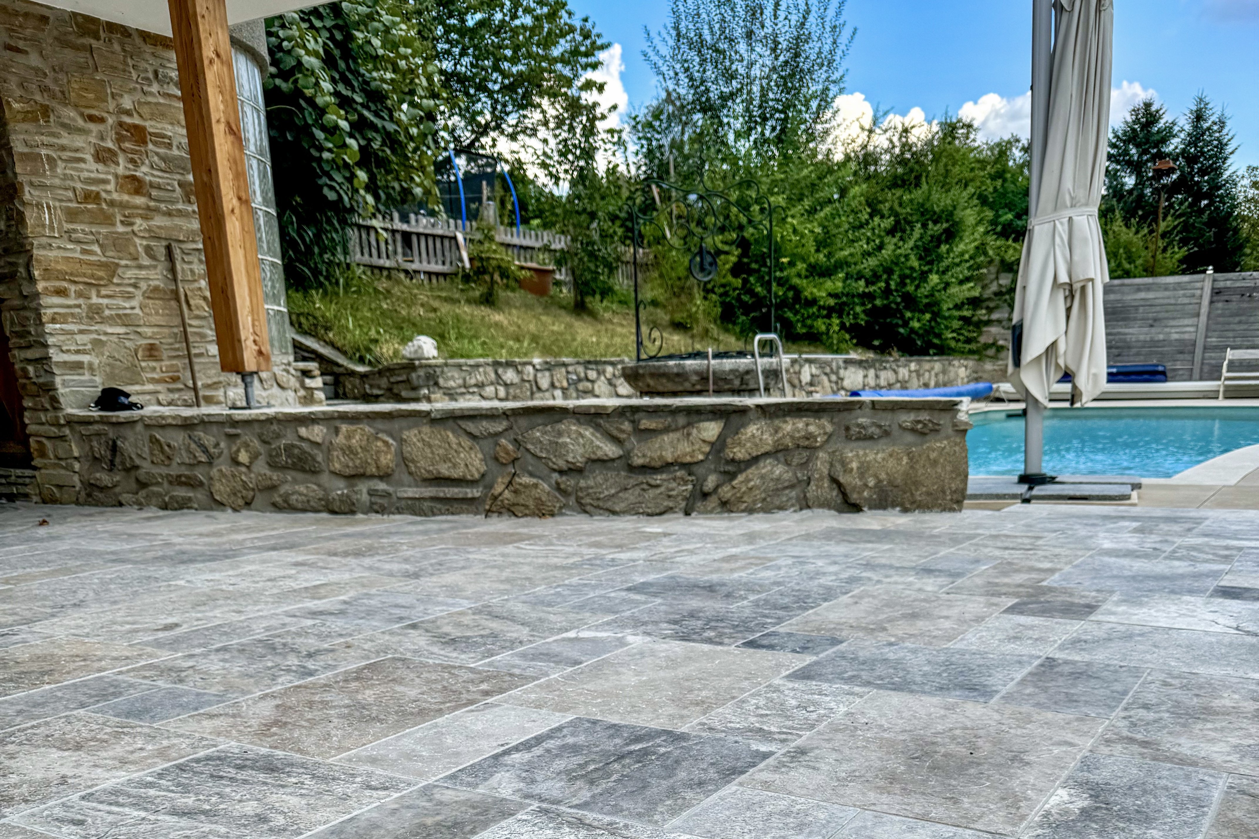 Hochwertige Terrasse von Pfister Pflaster